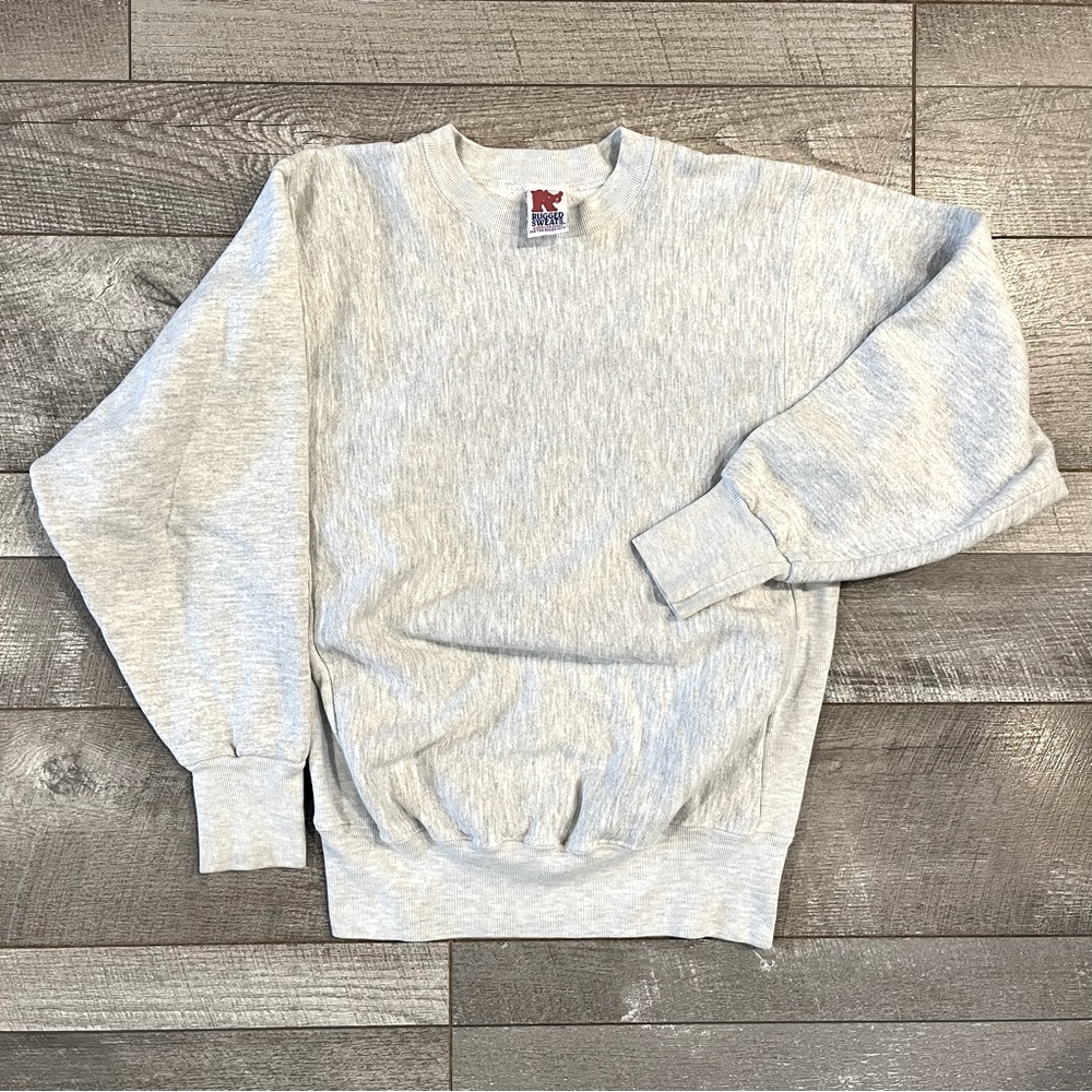 Rugged Sweats Heather Gray True Vintage Crewneck (men’s small)
